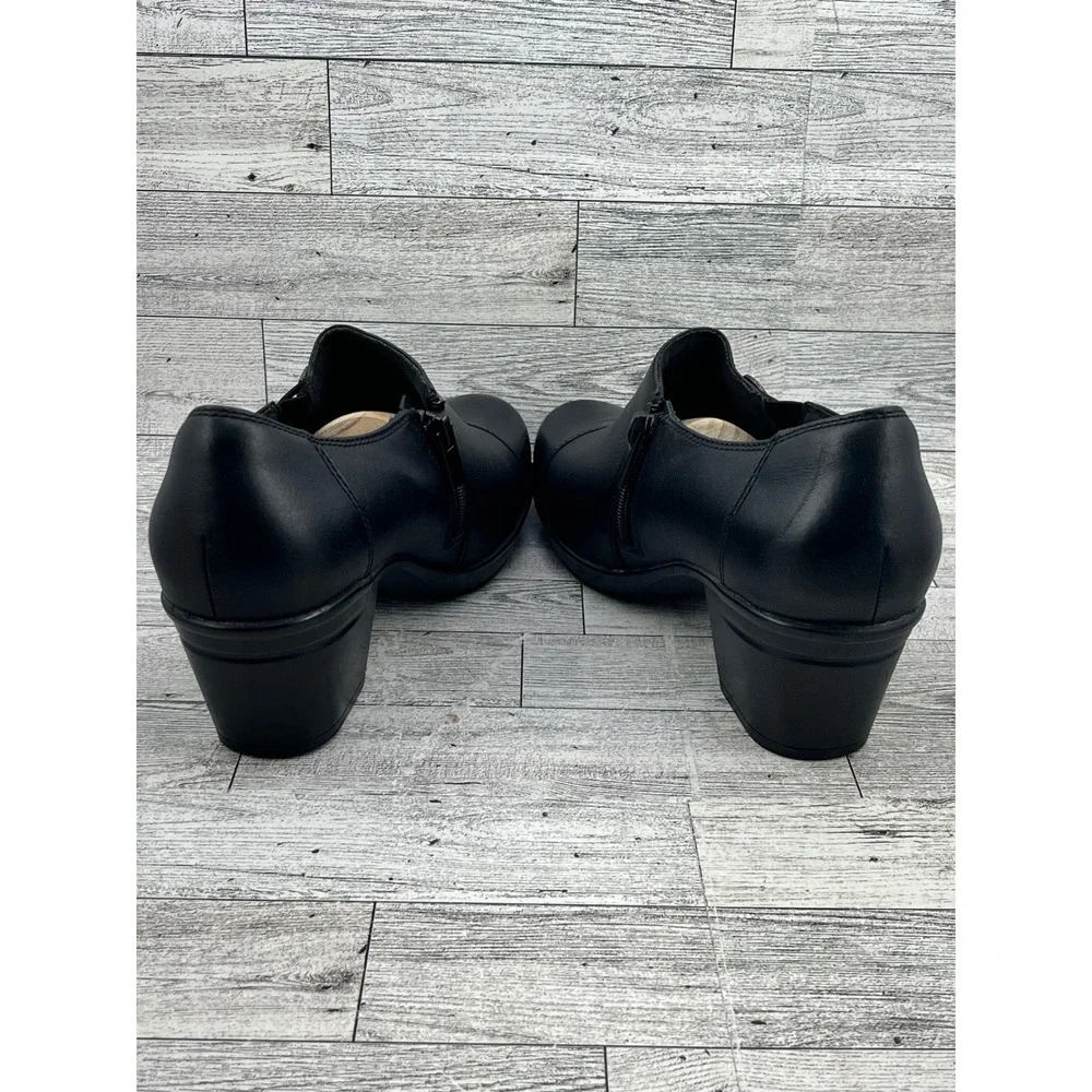 Clarks Collection Black‎ Leather Button Zip Shooties Block Heel Women Sz 9.5M